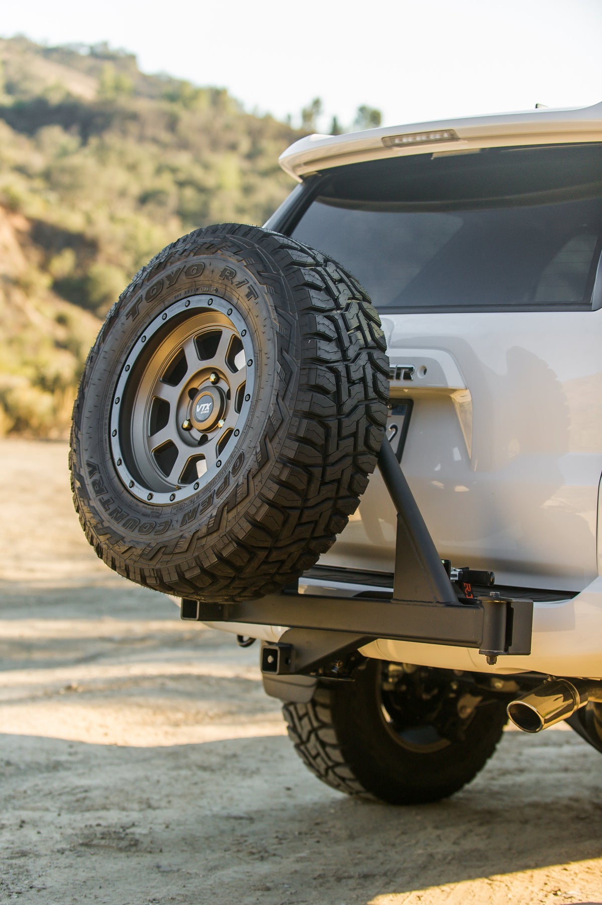 UltraSwing™ 4th/5th Gen 4Runner Spare Tire Hitch Mount | RiGd Supply